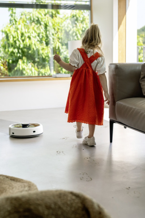 Робот для влажной уборки твердых полов Karcher RCF 3