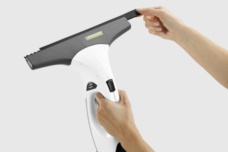 Стеклоочиститель Karcher WV 2 Premium Plus (white) (снят с производства) Стеклоочиститель Karcher WV 2 Premium Plus (white) (снят с производства)