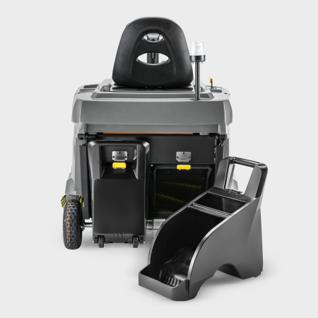 Подметально-всасывающая машина с сиденьем для водителя Karcher KM 85/50 R Bp