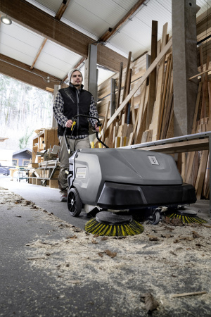 Подметальная машина Karcher KM 85/50 W Bp Подметальная машина Karcher KM 85/50 W Bp