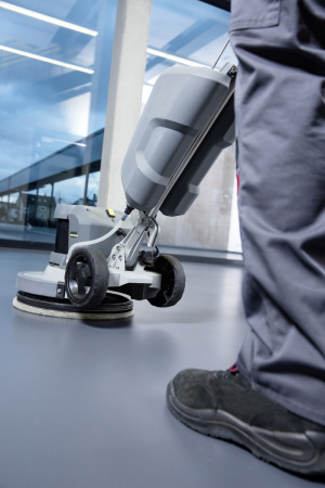 Уборочная машина Karcher BDS 43/Duo C