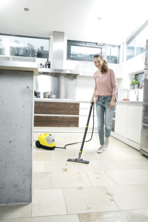 Пароочиститель Karcher SC 4 EasyFix Пароочиститель Karcher SC 4 EasyFix