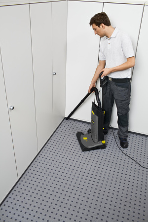 Щеточный пылесос Karcher CV 48/2