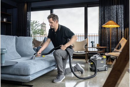 Аппарат для чистки ковров Karcher Puzzi 8/1 Аппарат для чистки ковров Karcher Puzzi 8/1