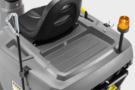 Подметально-всасывающая машина с сиденьем для водителя Karcher KM 85/50 R Bp