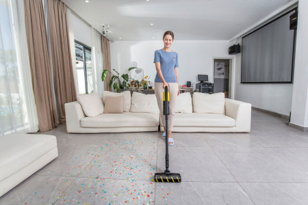 Аккумуляторный вертикальный пылесос Karcher VC 4S Cordless Plus Аккумуляторный вертикальный пылесос Karcher VC 4S Cordless Plus
