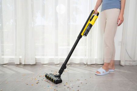 Аккумуляторный вертикальный пылесос Karcher VC 4S Cordless Plus Аккумуляторный вертикальный пылесос Karcher VC 4S Cordless Plus