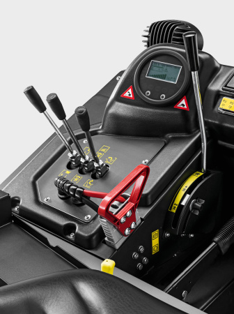 Подметальная машина Karcher KM 105/180 R Bp Pack Classic