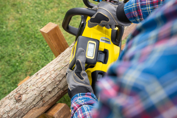 Аккумуляторная пила Karcher CNS 18-30 Battery