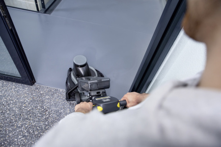 Уборочная машина Karcher BDP 43/400 C