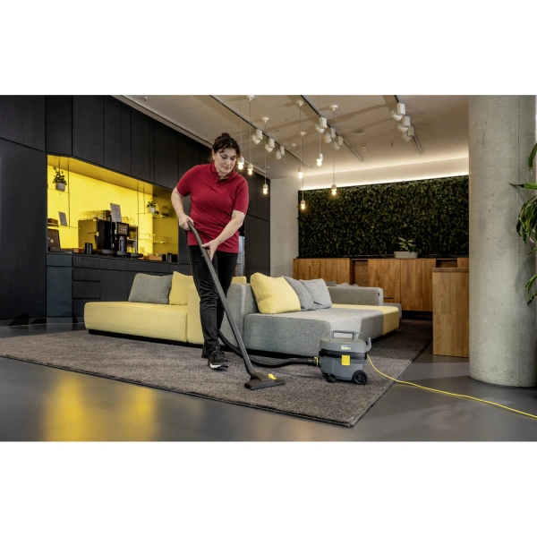 Пылесос сухой уборки Karcher T 7/1 Classic
