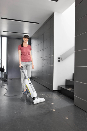 Аппарат для влажной уборки Karcher FC 5 Premium White Аппарат для влажной уборки Karcher FC 5 Premium White