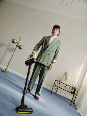 Аккумуляторный вертикальный пылесос Karcher VC 4 Cordless MyHome Pet