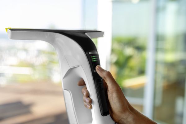 Стеклоочиститель Karcher WV 8 Signature Line