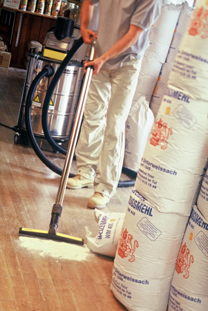 Пылесос влажной и сухой уборки Karcher NT 80/1 B1 M