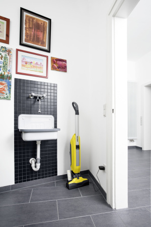 Аппарат для влажной уборки Karcher FC 5 Cordless