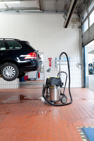 Пылесос для влажной и сухой уборки Karcher NT 75/2 Ap Me Tc