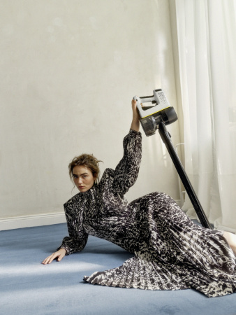 Аккумуляторный вертикальный пылесос Karcher VC 4 Cordless MyHome Pet