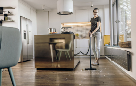 Хозяйственный пылесос Karcher WD 4 S V-20/5/22 Хозяйственный пылесос Karcher WD 4 S V-20/5/22