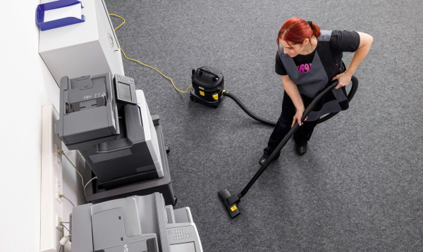 Пылесос сухой уборки Karcher T 11/1 Classic Re!Plast Anniversary Edition Пылесос сухой уборки Karcher T 11/1 Classic Re!Plast Anniversary Edition