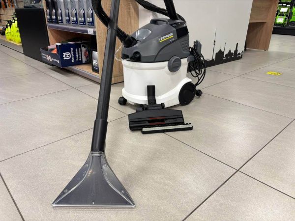 Пылесос моющий Karcher SE 6.100 (помят шланг)