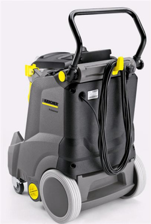 Аппарат для чистки ковров Karcher Puzzi 30/4 Аппарат для чистки ковров Karcher Puzzi 30/4