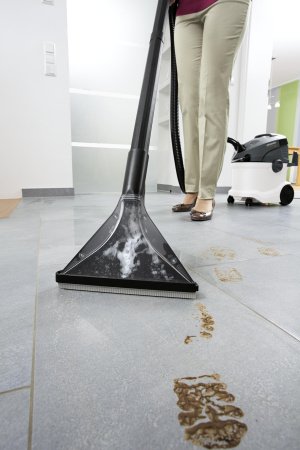 Пылесос моющий Karcher SE 6.100 Пылесос моющий Karcher SE 6.100