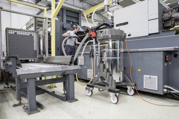 Пылесос Karcher IVR-L 120/24-2 Tc Me Dp