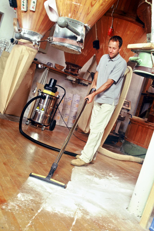 Пылесос влажной и сухой уборки Karcher NT 80/1 B1 M