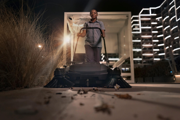 Подметальная машина Karcher KM 70/20 C 2SB Go!Further