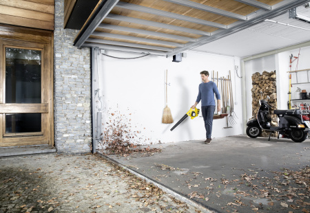 Аккумуляторная воздуходувка Karcher LBL 4 Battery *INT