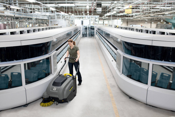 Подметальная машина Karcher KM 75/40 W Bp Подметальная машина Karcher KM 75/40 W Bp