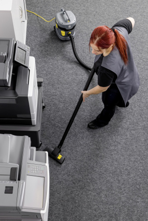 Пылесос сухой уборки Karcher T 11/1 Classic