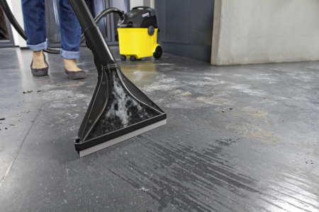 Пылесос моющий Karcher SE 5.100 Пылесос моющий Karcher SE 5.100