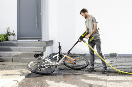 Ручной аппарат среднего давления (ручная минимойка) Karcher KHB 6 Battery Set Ручная минимойка Karcher KHB 6 Battery Set