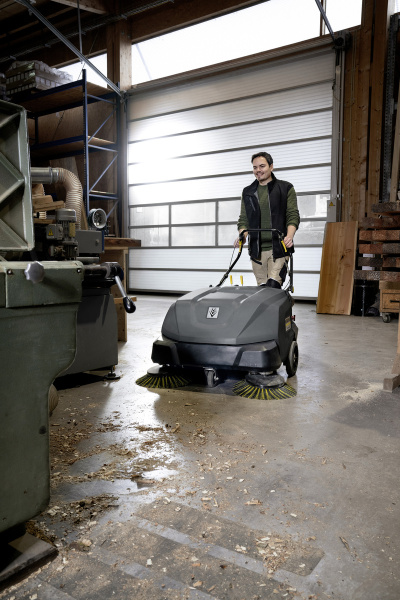 Подметальная машина Karcher KM 85/50 W Bp Подметальная машина Karcher KM 85/50 W Bp